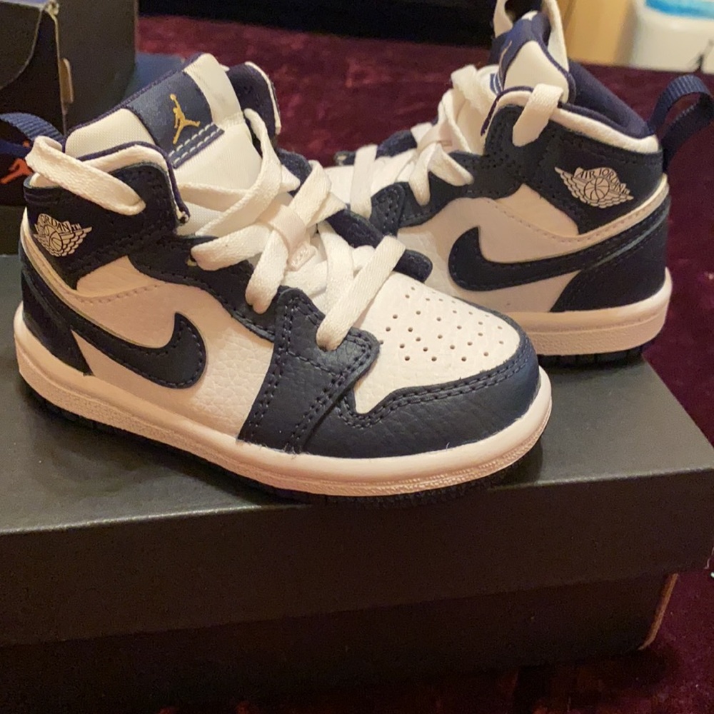 Baby Jordan’s - Picture 1 of 3